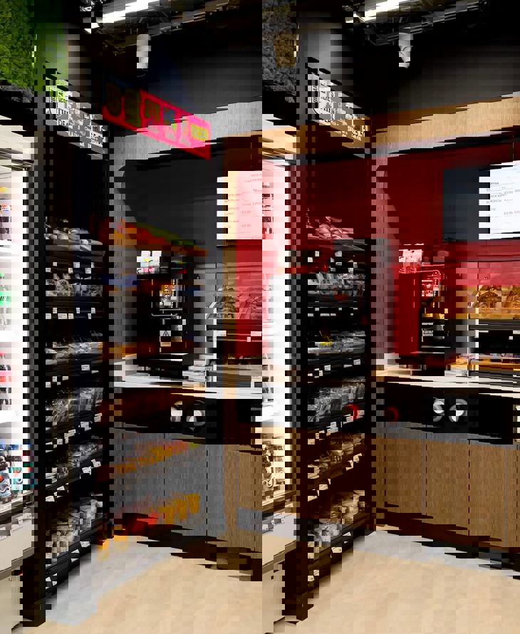 MMUH Amazon Market Express00089.jpg